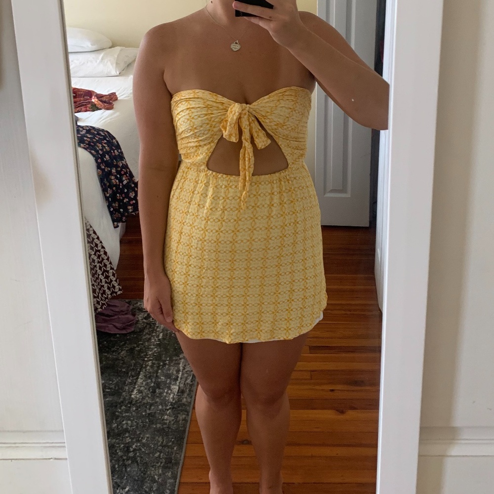 Skylar + Madison Tie Dress - Picture 4 of 5